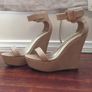 Cathy Jean Wedges 💕
